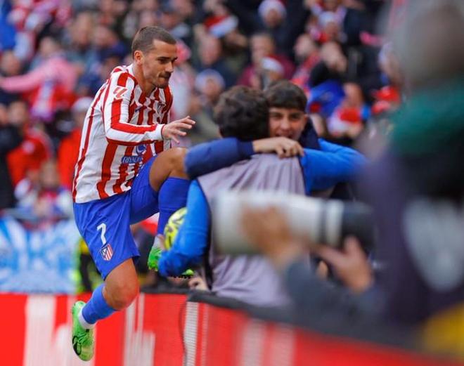 齐沃：作为意甲球队，国米两进欧冠决赛无论如何都配得上称赞（齐沃：国米身为意甲劲旅，两度闯入欧冠决赛当得起赞誉）