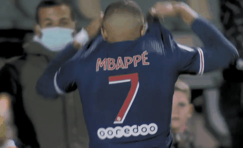 波兰11月世预赛大名单：莱万领衔，泽林斯基、皮扬特克在列（波兰公布11月世预赛名单：莱万领衔，泽林斯基、皮扬特克入选）