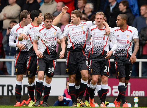 拉莫斯确认离开蒙特雷，将继续职业生涯（拉莫斯官宣告别蒙特雷，职业生涯继续前行）