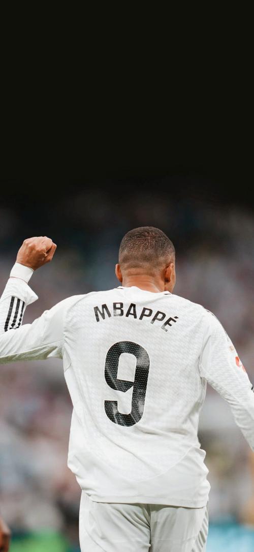 奥赖利：我们队内互相配合得很好；现在不会讨论争冠（奥赖利：球队配合默契，眼下不谈争冠）